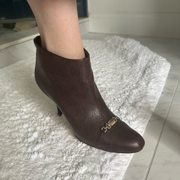 Gucci Margaux Guccissima Chocolate Ankle Booties Size 10. In Very Good Condition - Picture 12 of 12